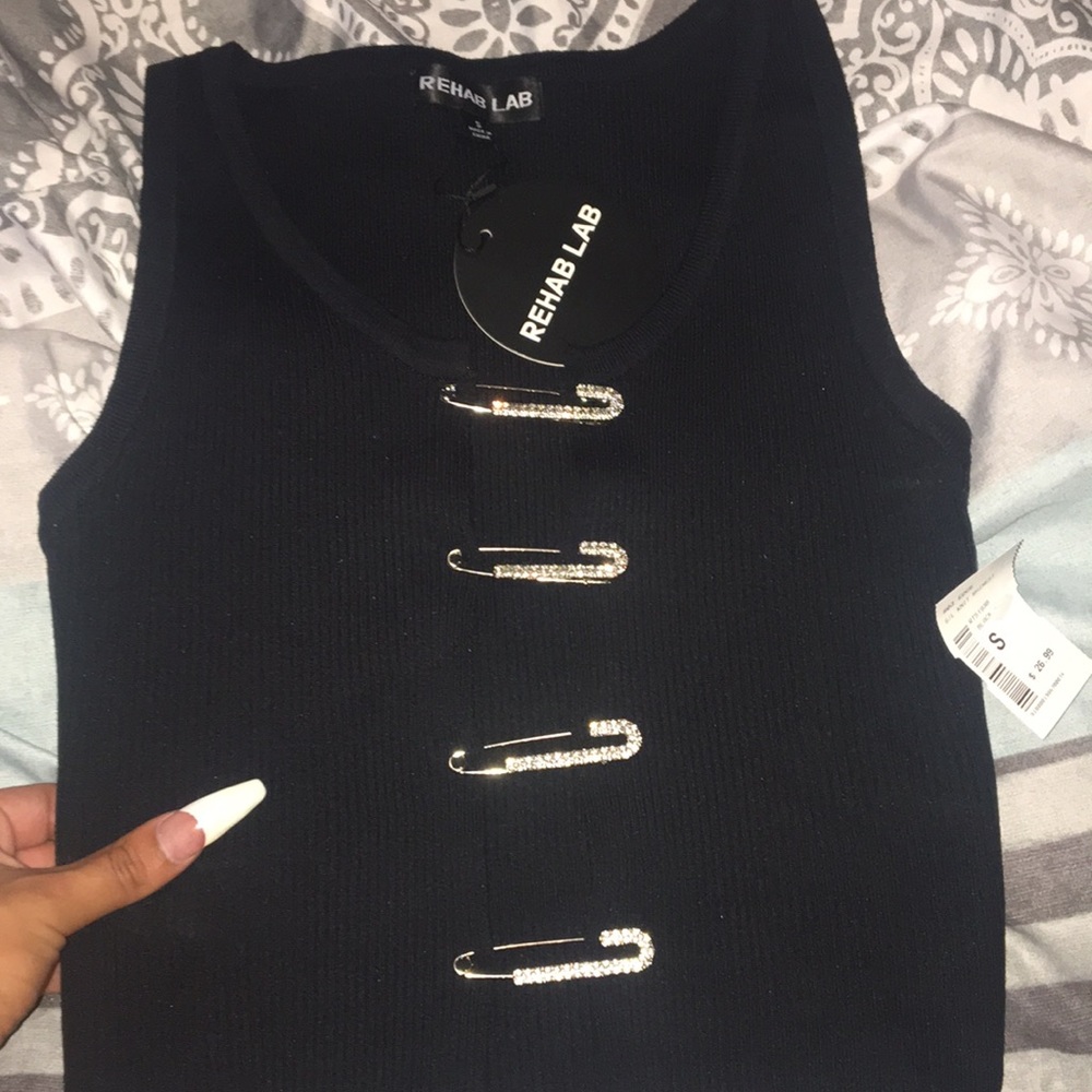 Cropped pin shirt